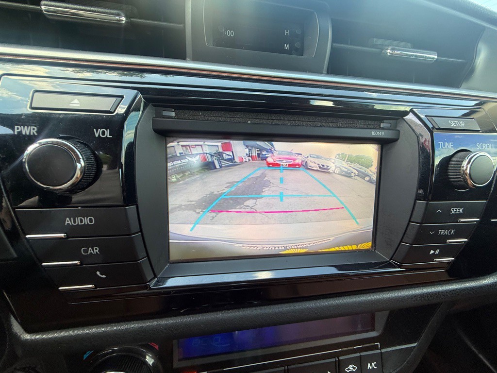 2015 Toyota Corolla Image 20
