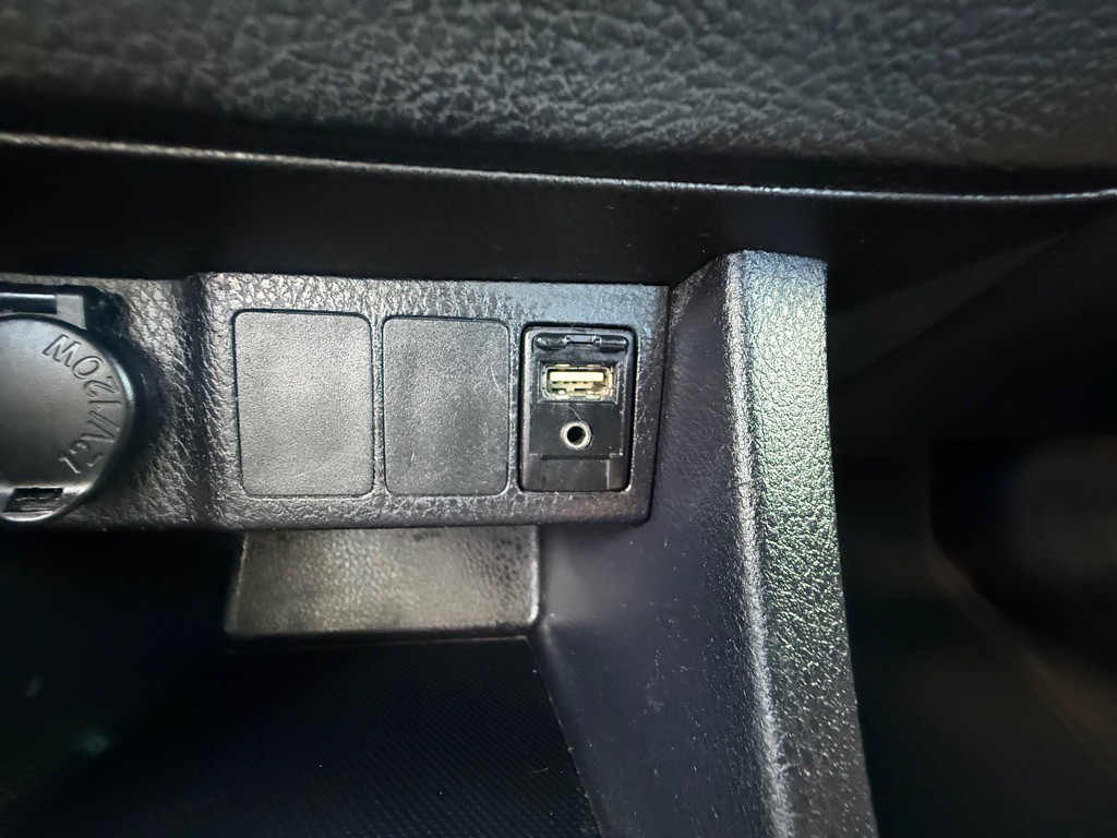 2015 Toyota Corolla Image 29