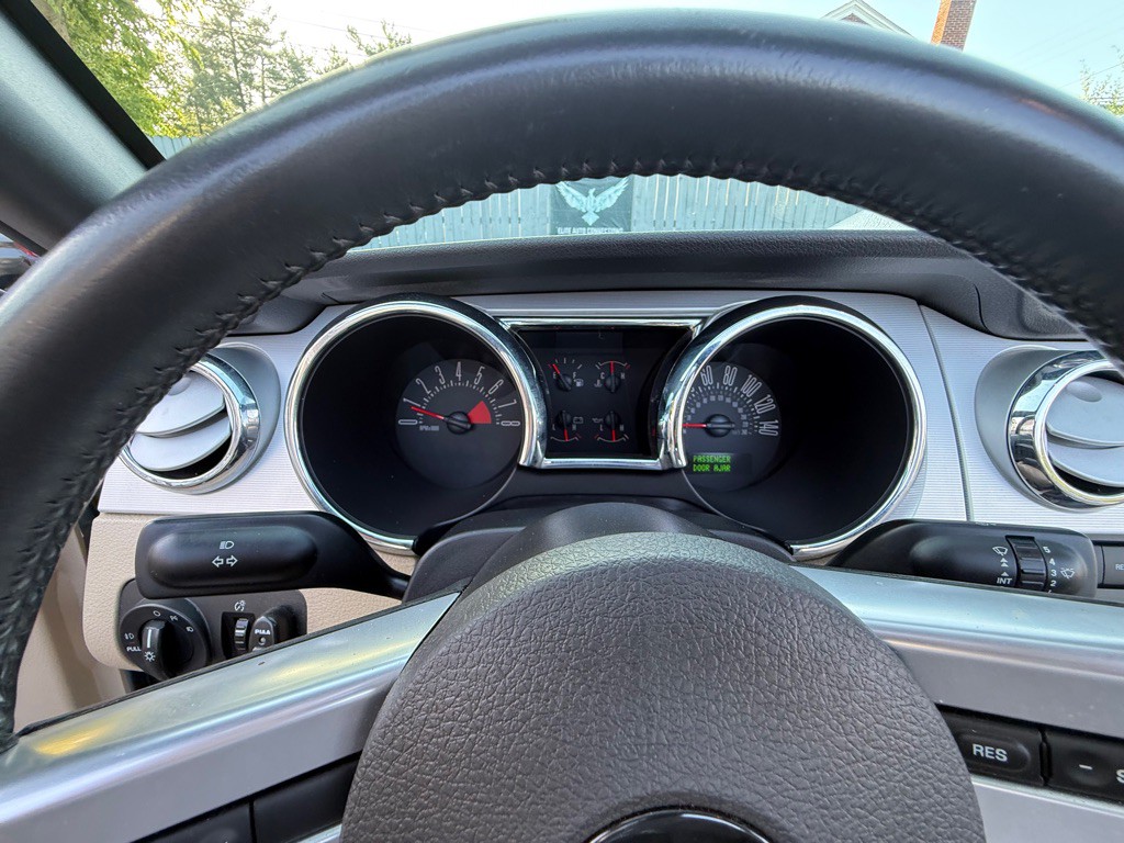 2006 Ford Mustang Image 29
