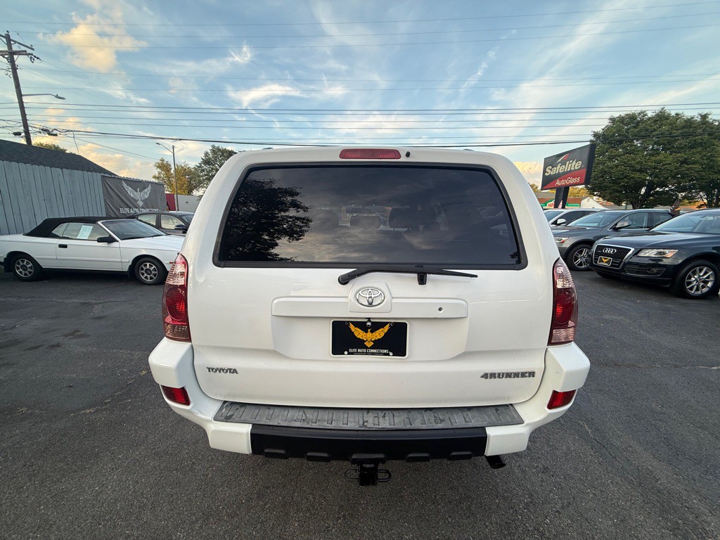 2005 Toyota 4Runner Image 6