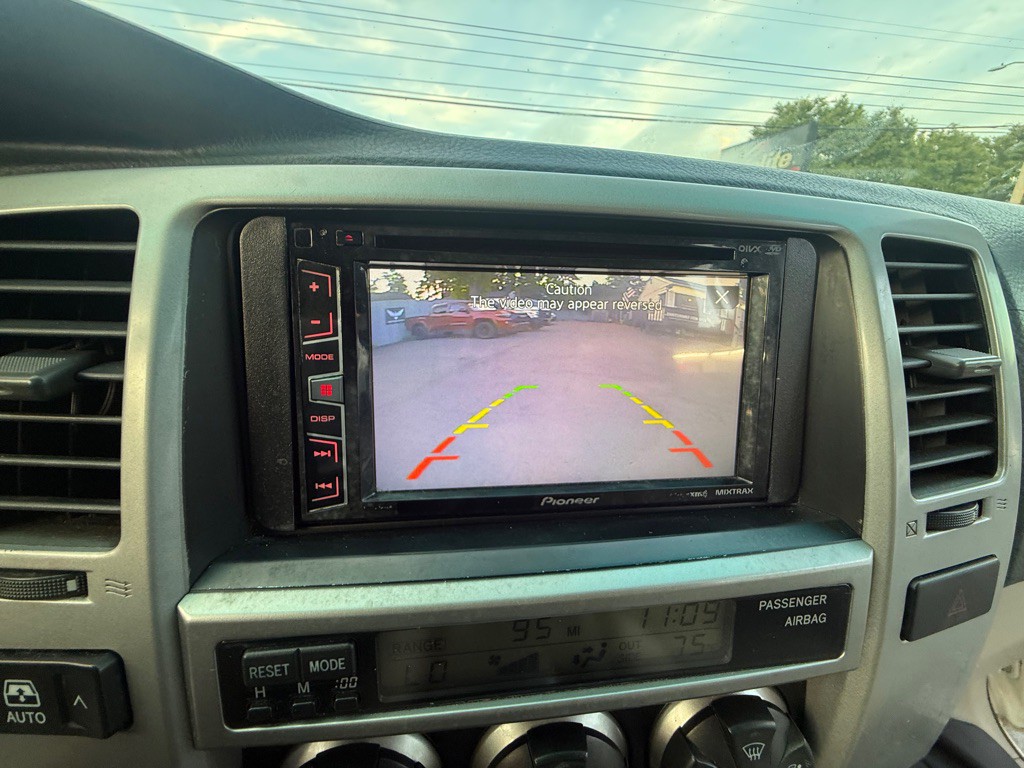 2005 Toyota 4Runner Image 18