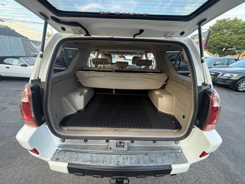 2005 Toyota 4Runner Image 26
