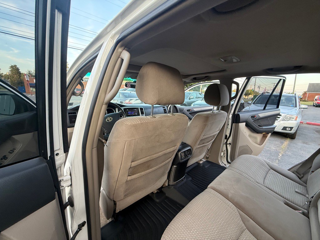 2005 Toyota 4Runner Image 27