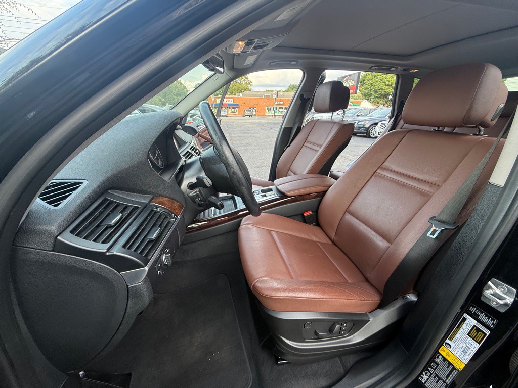 2013 BMW X5 Image 9