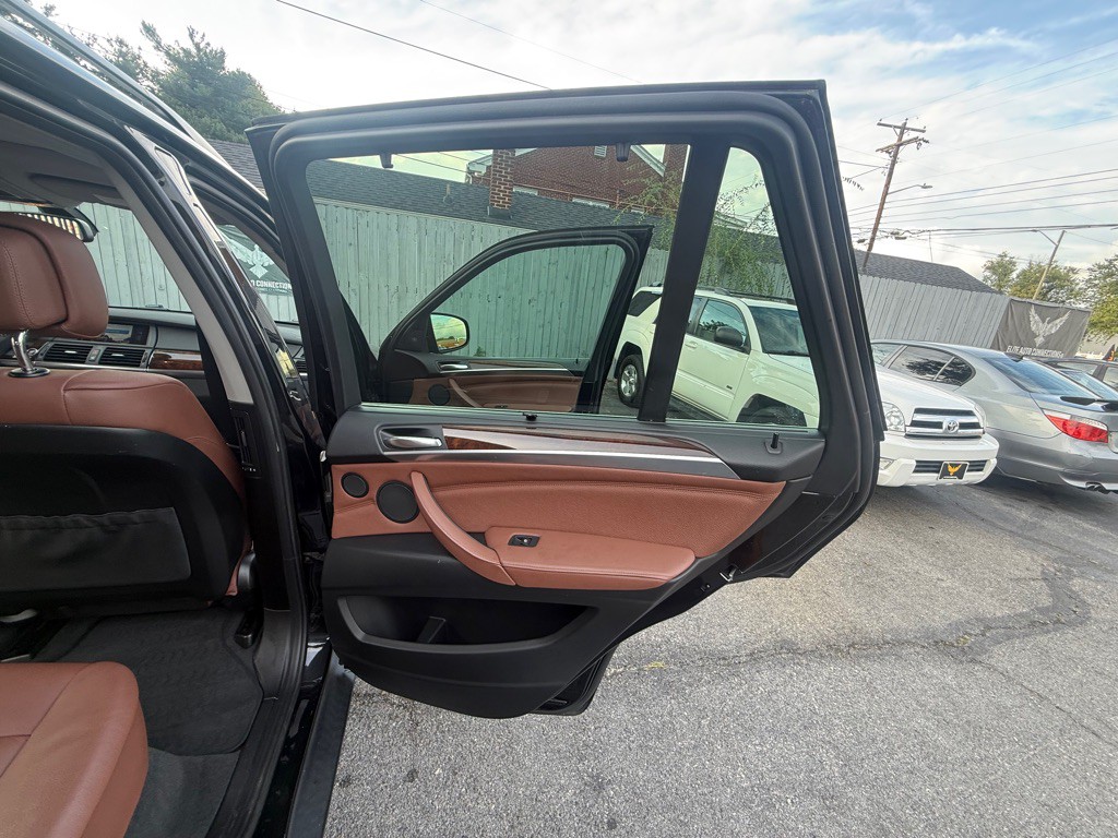2013 BMW X5 Image 25