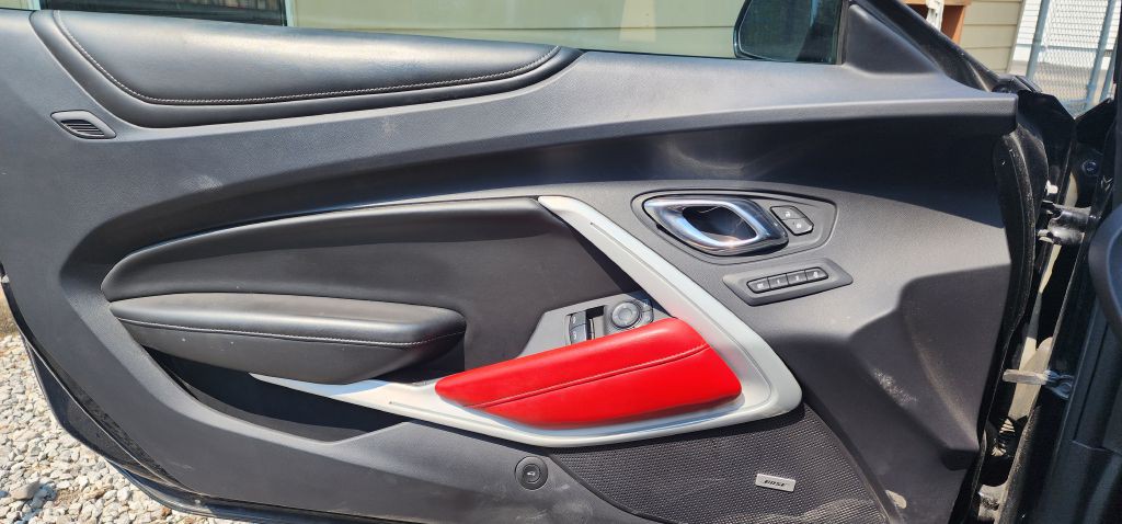 2016 Chevrolet Camaro Image 24