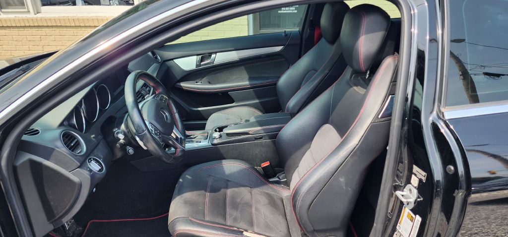 2015 Mercedes-Benz C-Class Image 6