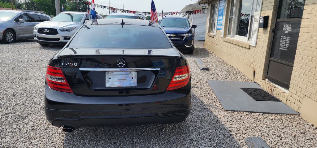 2015 Mercedes-Benz C-Class Image 11
