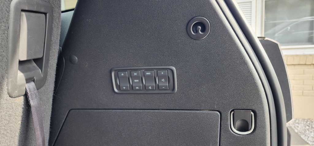2017 GMC Acadia Image 17