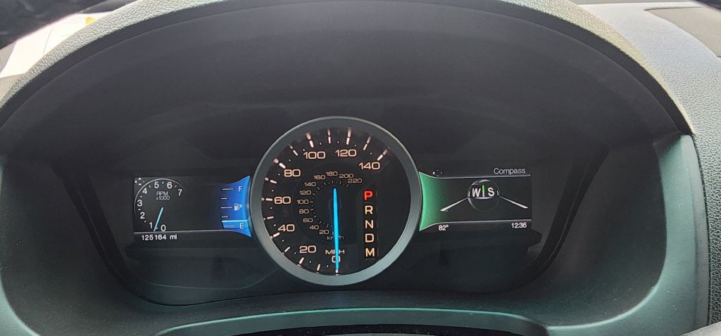 2015 Ford Explorer Image 18
