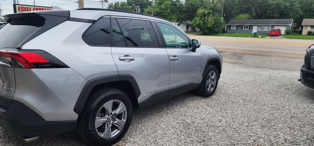 2022 Toyota Rav4 Image 11