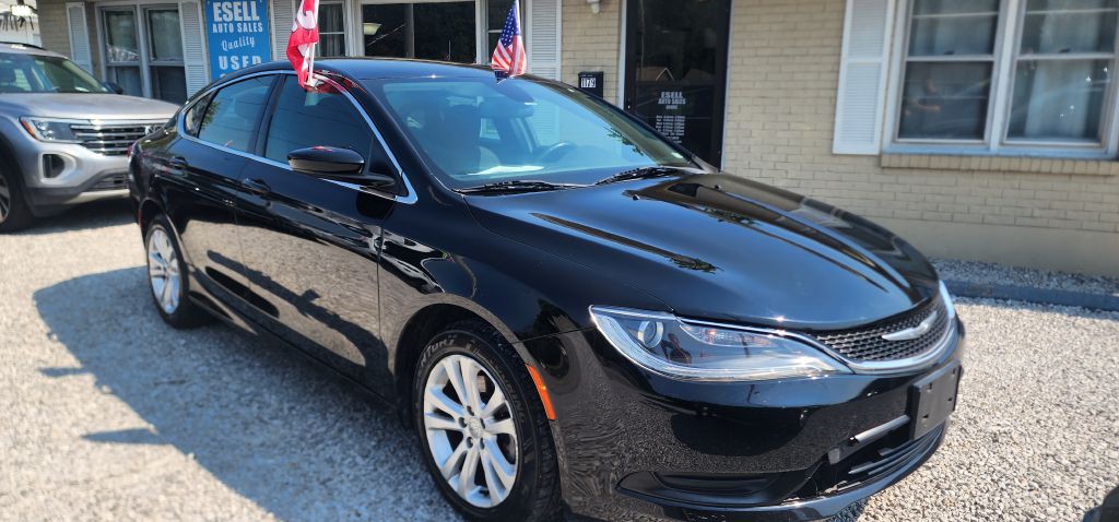 2017 Chrysler 200 Image 20