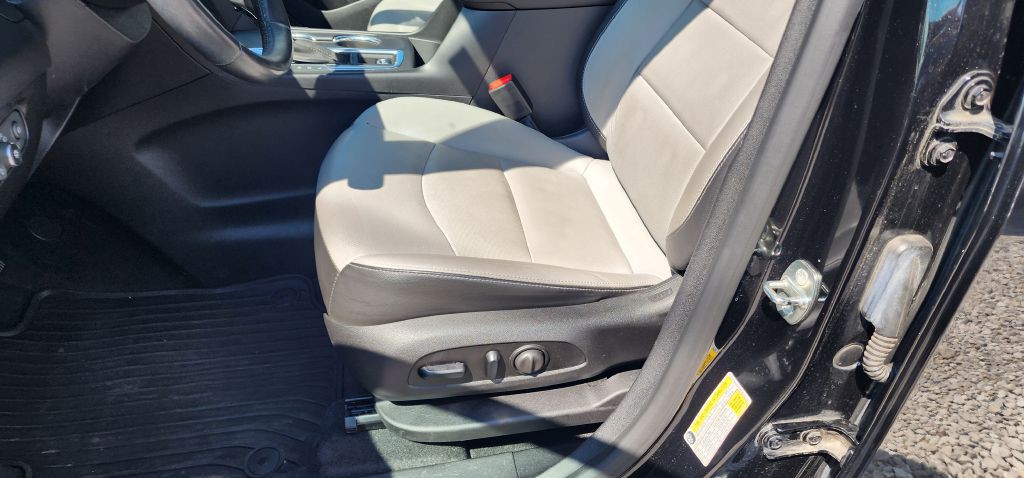 2018 Chevrolet Equinox Image 20