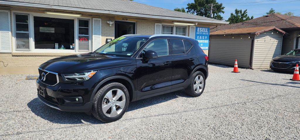 2022 Volvo XC40 Image 3