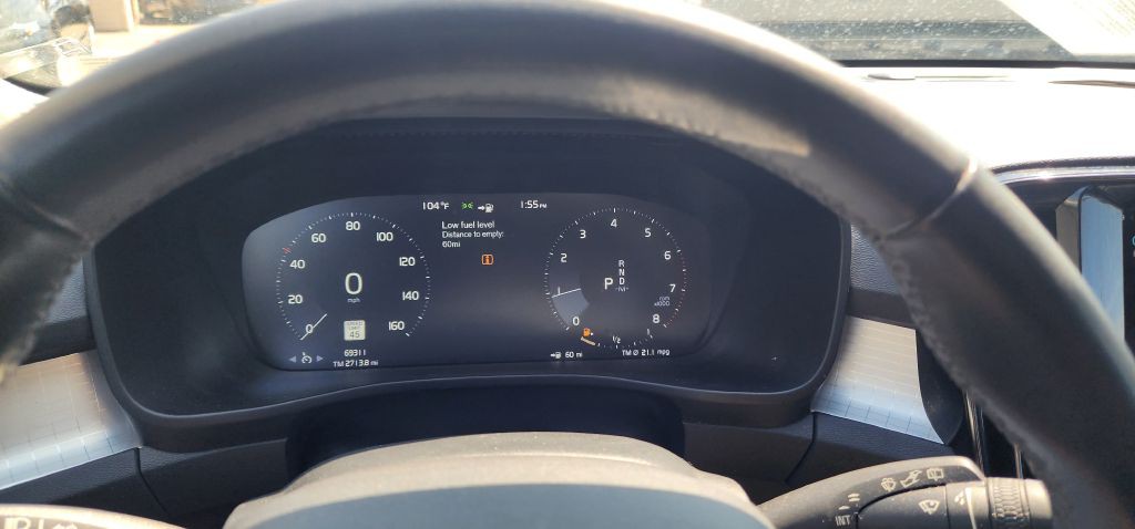 2022 Volvo XC40 Image 18