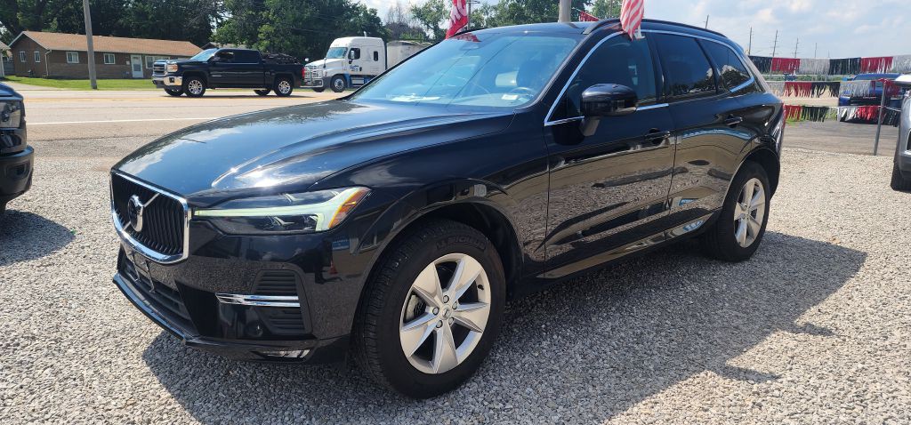 2022 Volvo XC60 Image 1