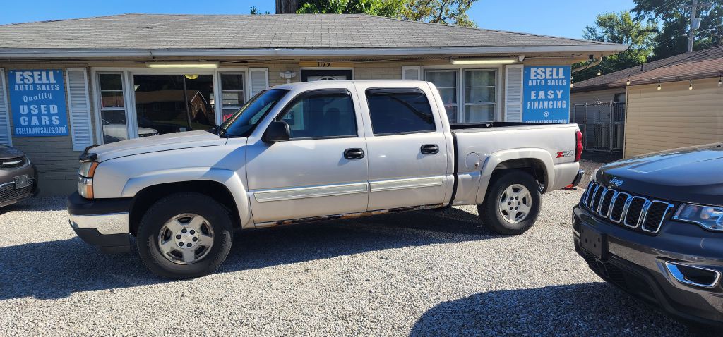2005 Chevrolet Silverado 1500 Image 1