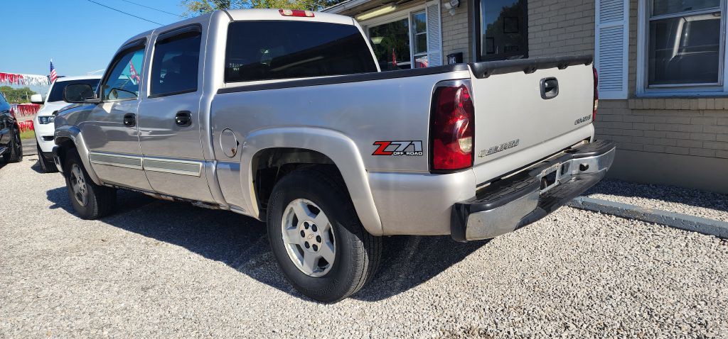 2005 Chevrolet Silverado 1500 Image 11