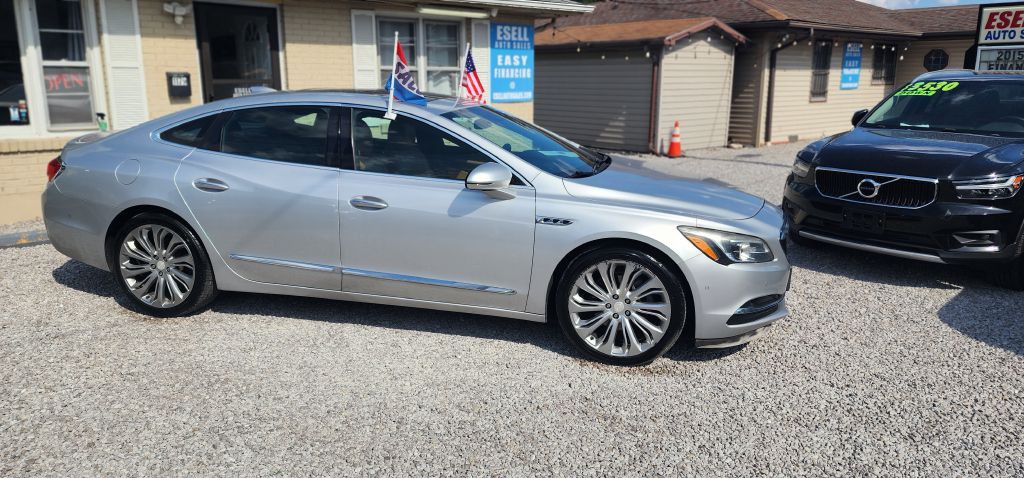 2017 Buick Lacrosse Image 1