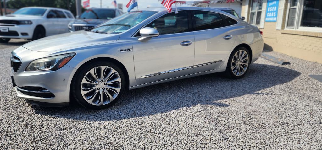 2017 Buick Lacrosse Image 4