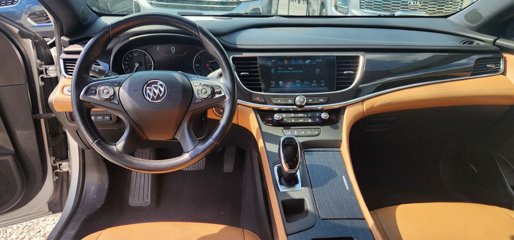 2017 Buick Lacrosse Image 16