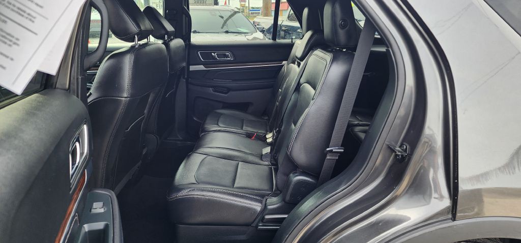 2019 Ford Explorer Image 17