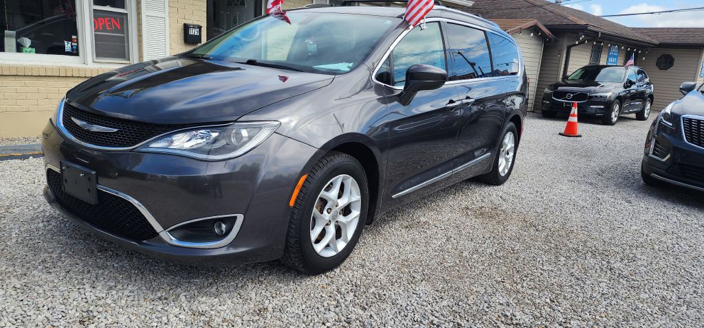 2018 Chrysler Pacifica Image 15