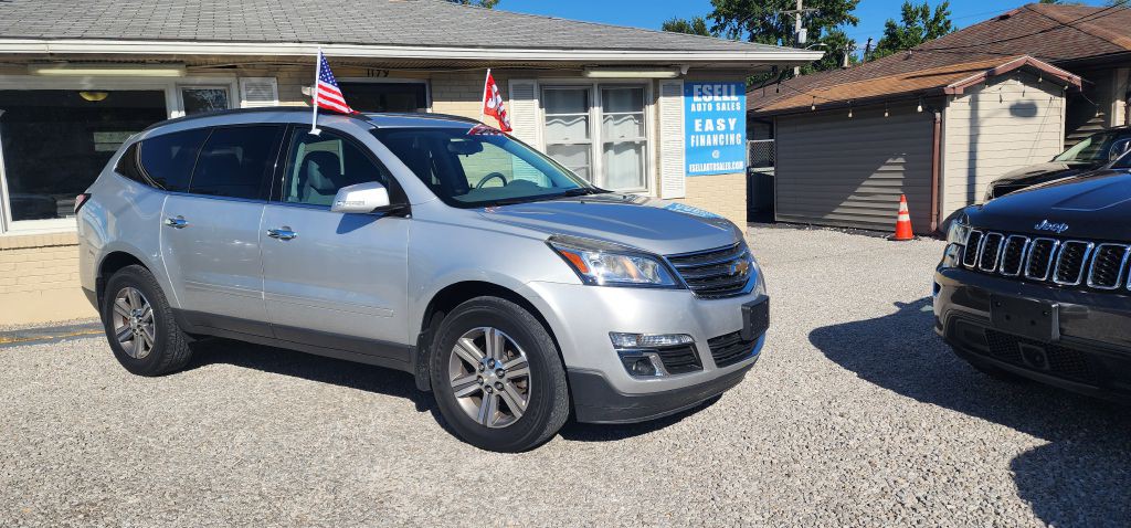 2016 Chevrolet Traverse Image 2