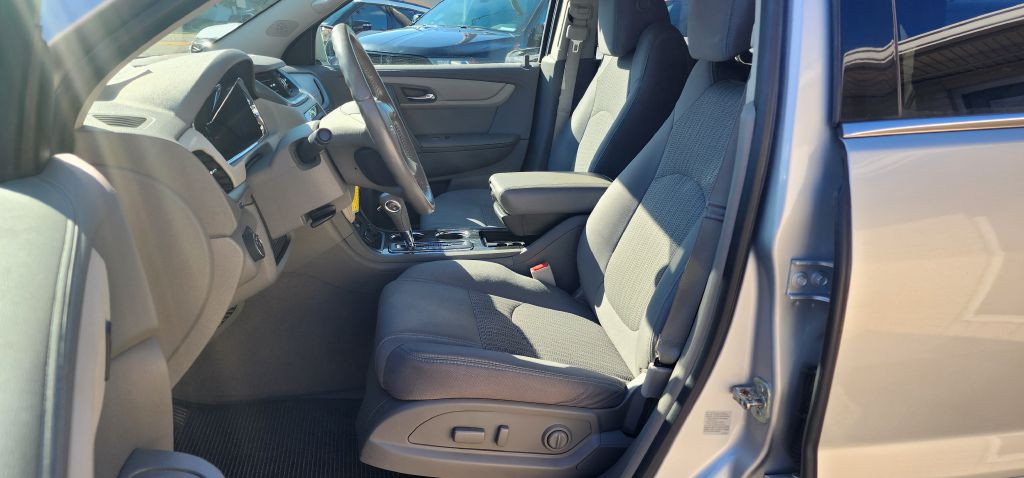 2016 Chevrolet Traverse Image 12
