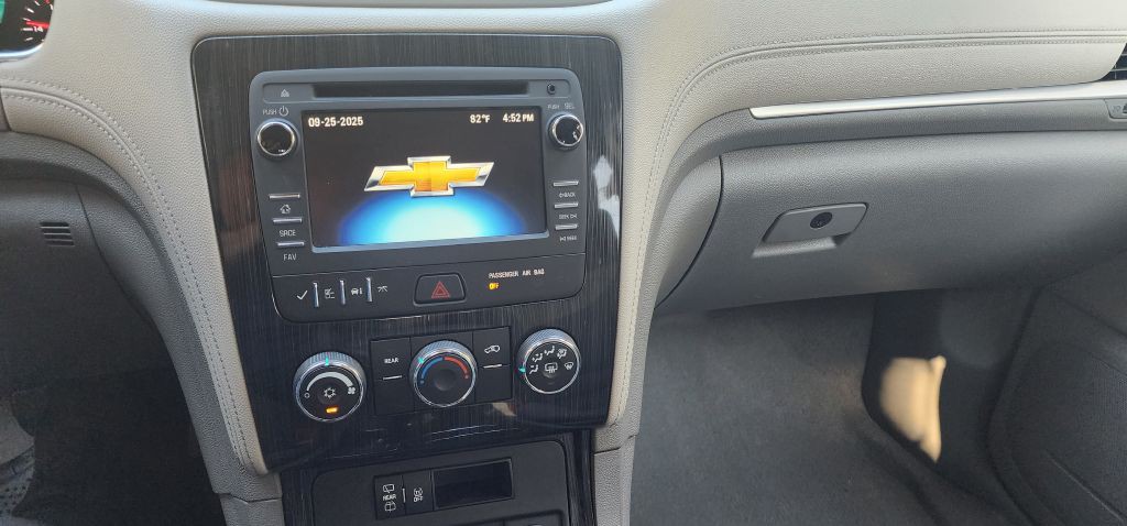2016 Chevrolet Traverse Image 17