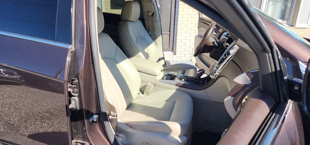 2015 Cadillac SRX Image 20