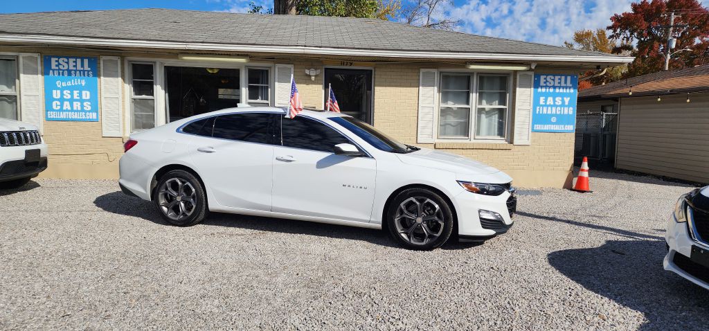 2021 Chevrolet Malibu Image 3
