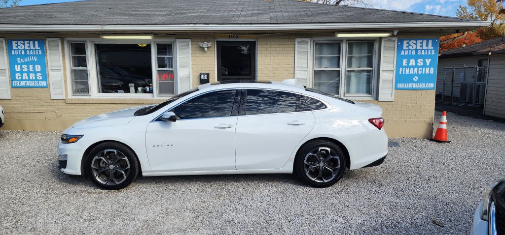 2021 Chevrolet Malibu Image 4