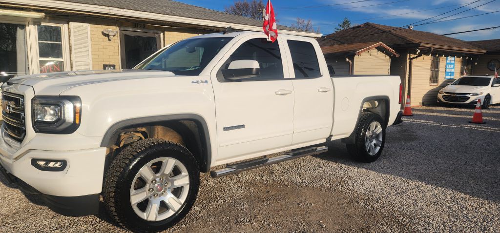 2017 GMC Sierra Image 11