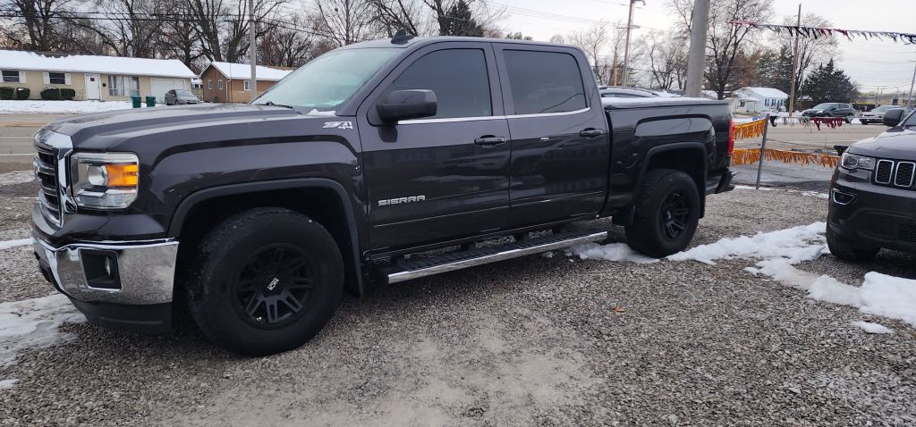 2015 GMC Sierra Image 1