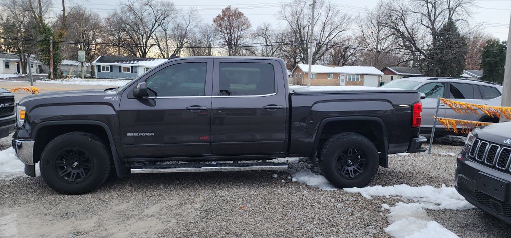 2015 GMC Sierra Image 2