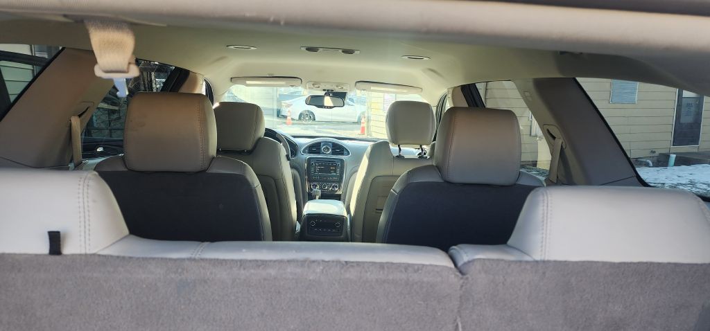 2017 Buick Enclave Image 18