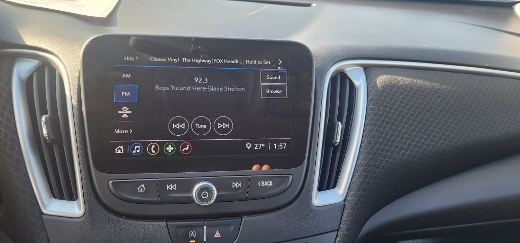 2022 Chevrolet Malibu Image 13