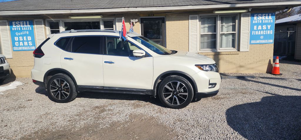 2020 Nissan Rogue Image 2