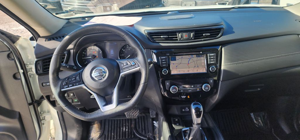 2020 Nissan Rogue Image 14