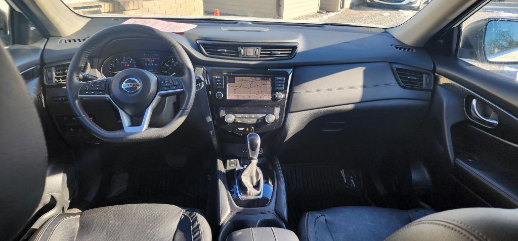 2020 Nissan Rogue Image 21