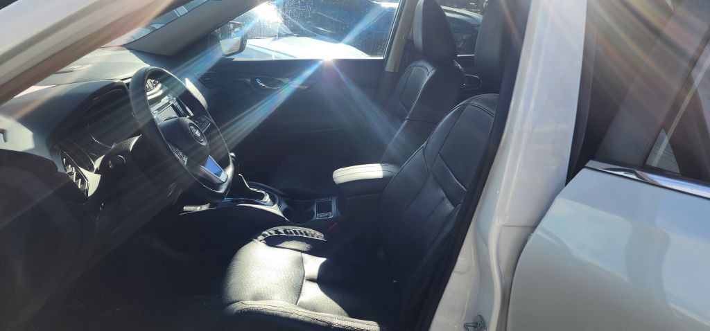 2020 Nissan Rogue Image 22