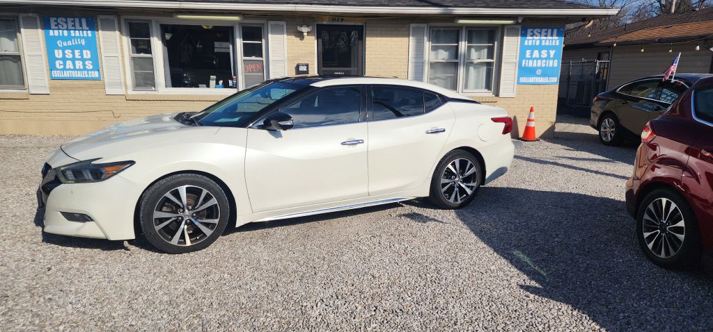 2017 Nissan Maxima Image 10