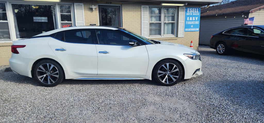 2017 Nissan Maxima Image 18