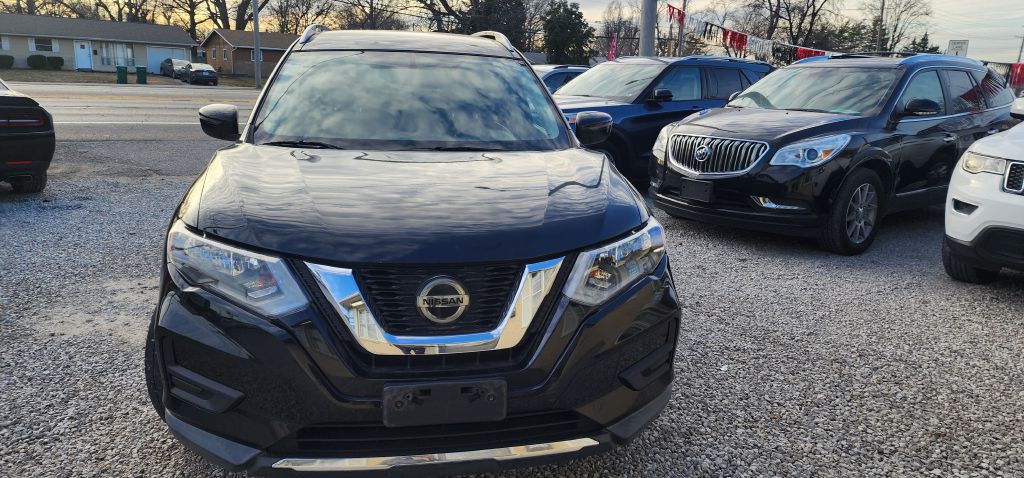 2018 Nissan Rogue Image 2
