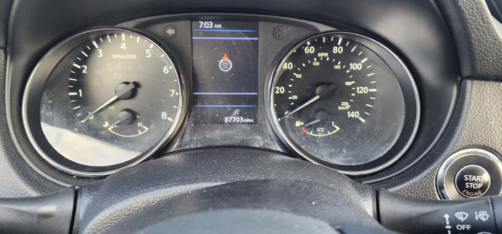 2018 Nissan Rogue Image 12