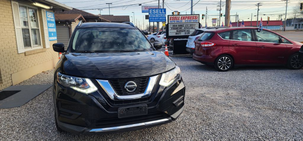 2018 Nissan Rogue Image 13