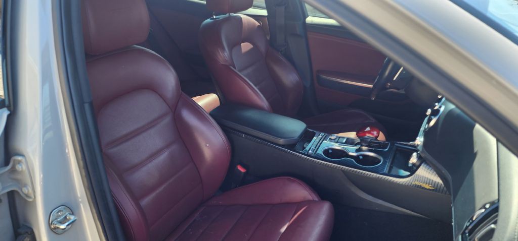 2019 Kia Stinger Image 13