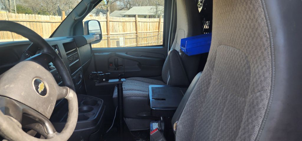 2015 Chevrolet Express Image 13