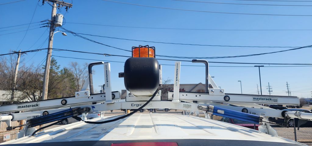 2015 Chevrolet Express Image 15